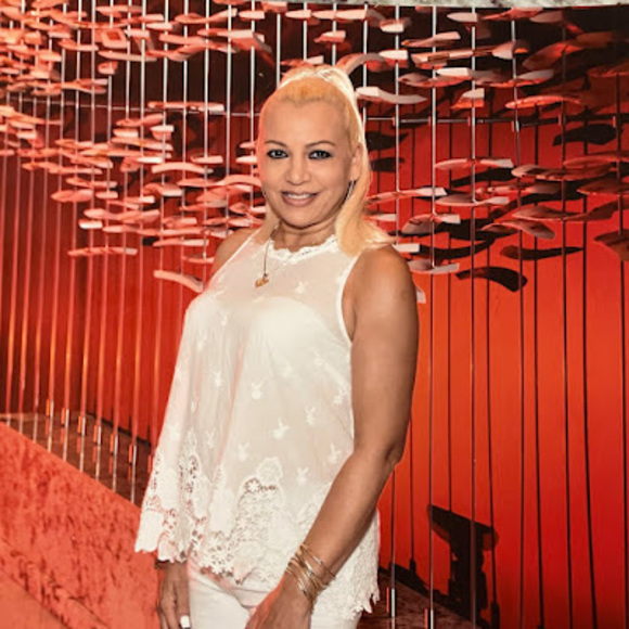 Meet your Posher, Wanda - Picture 1 of 1